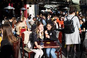 Outdoor Bars And Restaurants Reopen - Paris