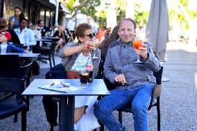 Outdoor Bars And Restaurants Reopen - Cannes