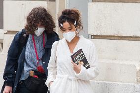 'Emily in Paris' Season 2 Film Set In Paris NB
