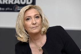 Marine Le Pen Campaigns - Nimes