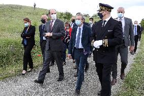 Jean Castex Visit to The Intervention Site On The Copper Telecom Network - Aouste-Sur-Sye