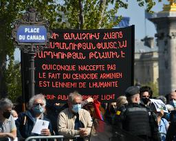 Tribute to the victims of the Armenian Genocide - Paris