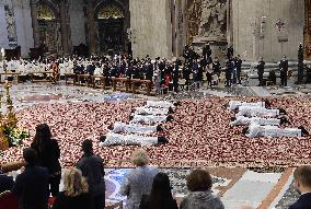 Pope Francis ordains 9 new priests - Vatican