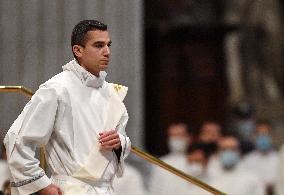 Pope Francis ordains 9 new priests - Vatican