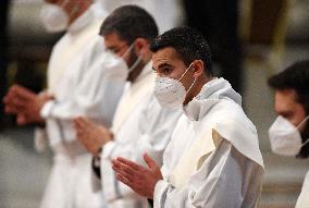 Pope Francis ordains 9 new priests - Vatican