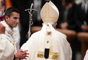 Pope Francis ordains 9 new priests - Vatican