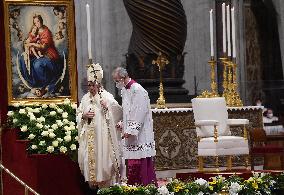 Pope Francis ordains 9 new priests - Vatican