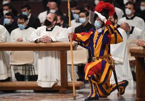 Pope Francis ordains 9 new priests - Vatican