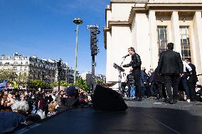 Personalities during the Sarah Halimi gathering - Paris