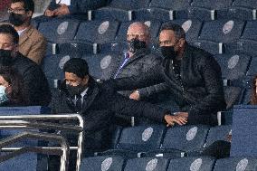 Paris Saint-Germain v Manchester City - UEFA Champions League Semi Final - Leg One