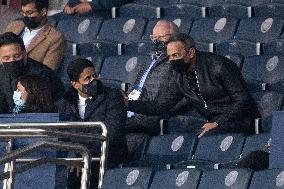 Paris Saint-Germain v Manchester City - UEFA Champions League Semi Final - Leg One