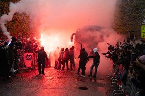 Supporters Cheer Outside PSG's Team Hotel - Rueil-Malmaison