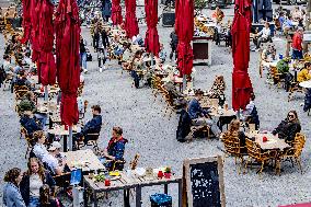 Terraces Reopening - Utrecht