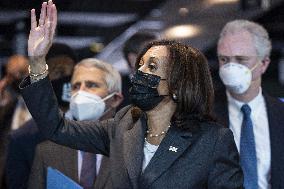 VP Harris visits vaccination site in Baltimore