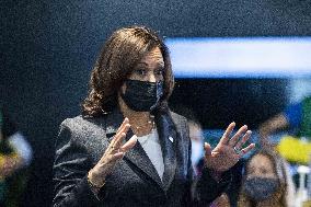 VP Harris visits vaccination site in Baltimore