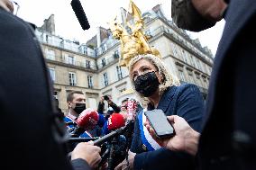 Marine Le Pen Lays Flowers To A Statue Of Joan of Arc - Paris