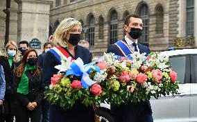 Marine Le Pen Lays Flowers To A Statue Of Joan of Arc - Paris