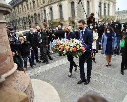 Marine Le Pen Lays Flowers To A Statue Of Joan of Arc - Paris