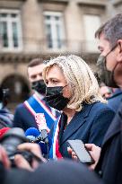 Marine Le Pen Pays Tribute To Jeanne dArc - Paris