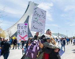 Thousands protest COVID-19 measures - Montreal