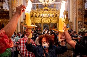 Holy Fire Marks Eastern Orthodox Easter - Beirut