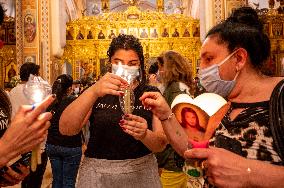 Holy Fire Marks Eastern Orthodox Easter - Beirut