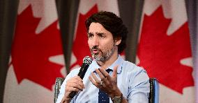 Justin Trudeau And Chrystia Freeland, Participate In A Virtual Discussion - Ottawa