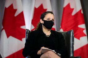 Justin Trudeau And Chrystia Freeland, Participate In A Virtual Discussion - Ottawa