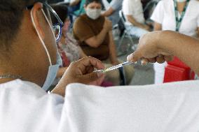 Begins Mass Vaccination Of Sputnik V To Persons Of 50-59 Years Old - Mexico