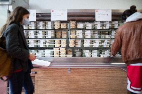 CROUS Restaurant For Students - Paris