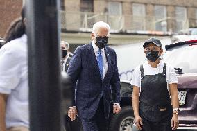 Biden visits restaurant in Washington, DC