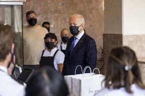 Biden visits restaurant in Washington, DC