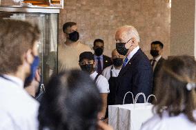 Biden visits restaurant in Washington, DC