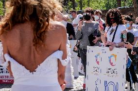 Demonstration Of Wedding Workers - Rome