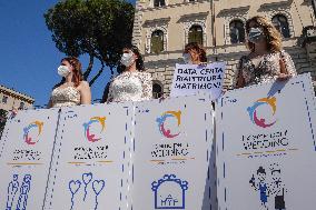 Demonstration Of Wedding Workers - Rome