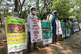 Pro-environmentalist youth organization Green Voice activists - Dhaka