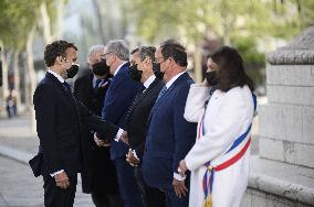 Macron at ceremony for 76th anniversary of WWII victory - Paris