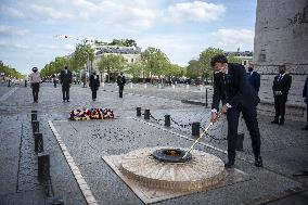 Macron at ceremony for 76th anniversary of WWII victory - Paris