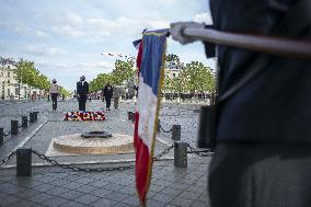 Macron at ceremony for 76th anniversary of WWII victory - Paris