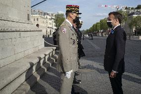 Macron at ceremony for 76th anniversary of WWII victory - Paris