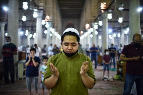 Ramadan At Amr Ibn Al-Aas Mosque In Cairo - Egypt