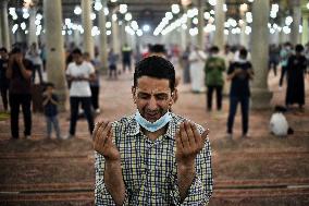Ramadan At Amr Ibn Al-Aas Mosque In Cairo - Egypt