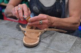 Manufacture Of Tropezian Sandals - Saint-Tropez