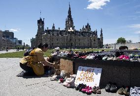Canada Mourns 215 Indigenous Children