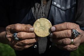 Canada Mourns 215 Indigenous Children