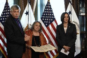 Kamala Harris swears in Eric Lander - Washington