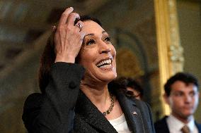 Kamala Harris swears in Eric Lander - Washington