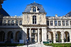 Carnavalet Museum Reopens After Four-Year Renovation - Paris