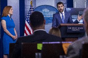 White House daily press briefing