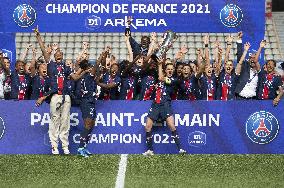 French Women PSG Team Celebrates Victory - Paris